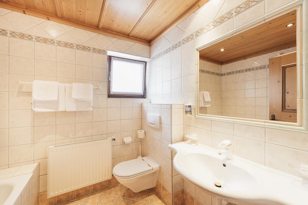 Hotel Hoferwirt Neustift im Stubaital Extérieur photo